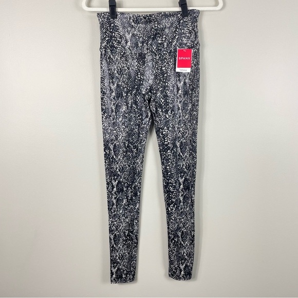 Spanx Leggings Womens Medium Faux Leather Snake Shine Grey Pants Athletic - Picture 2 of 8